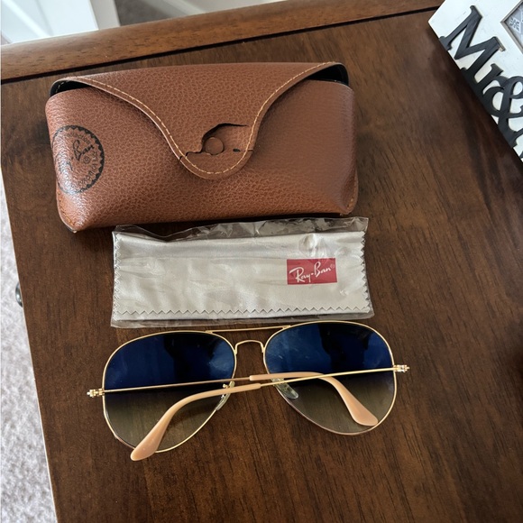 Ombré Ray-Ban Aviator Sunglasses with Case display picture 3